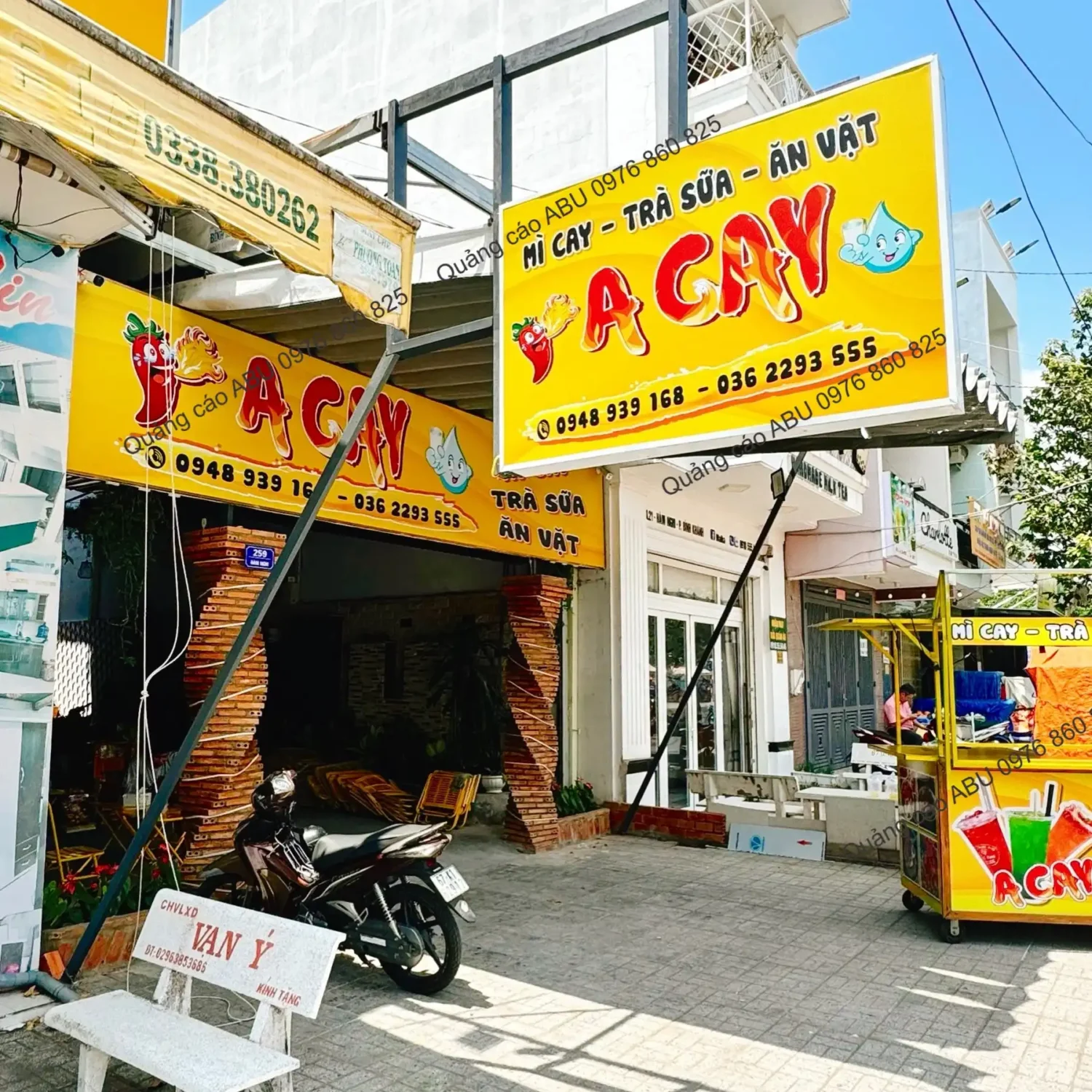 Trọn bộ máy che, bảng hiệu cho tiệm trà sữa, mì cay, ăn vặt ACAY