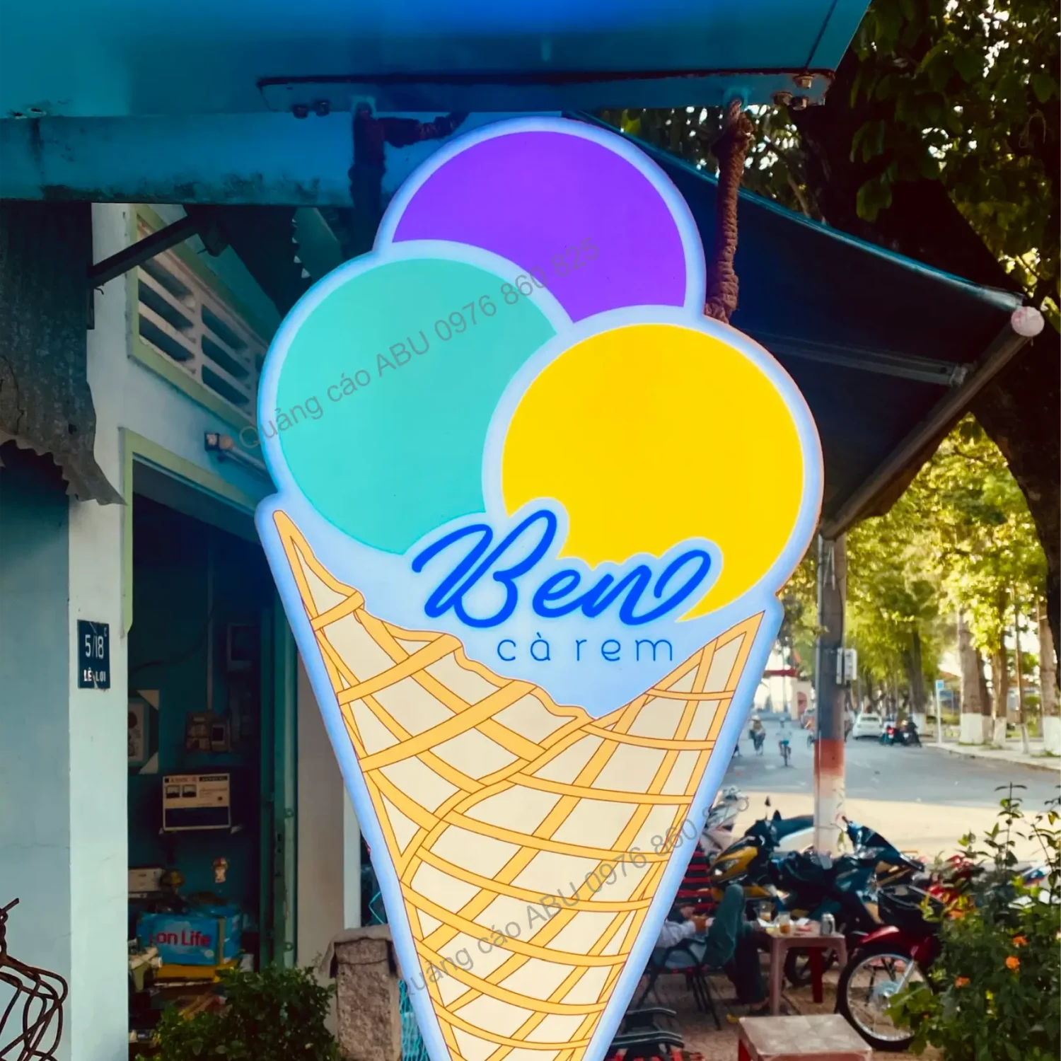 Bảng hiệu hộp đèn Ben Cà Rem