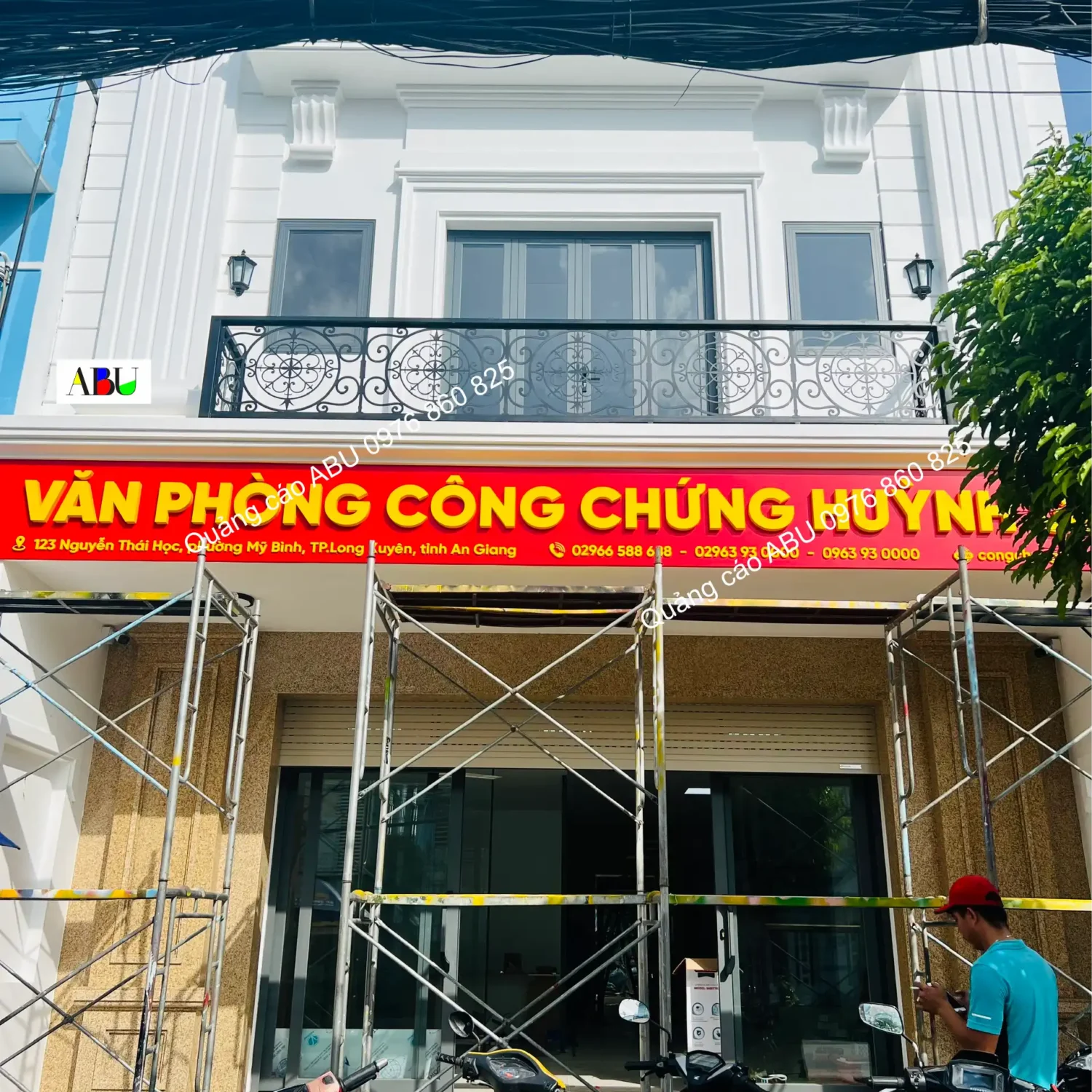 Bảng hiệu văn phòng công chứng Huỳnh Gia