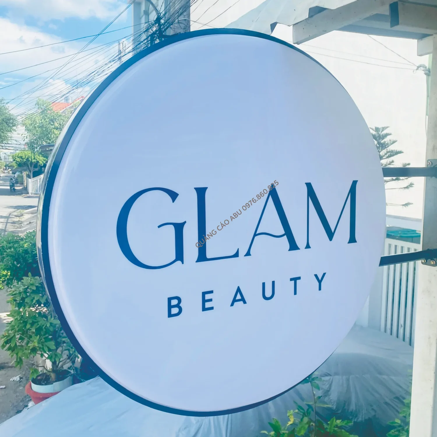 Bảng treo Glam Beauty