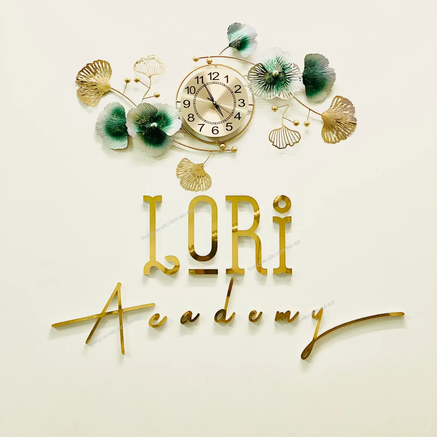 Chữ nổi trang trí tường LORI Academy