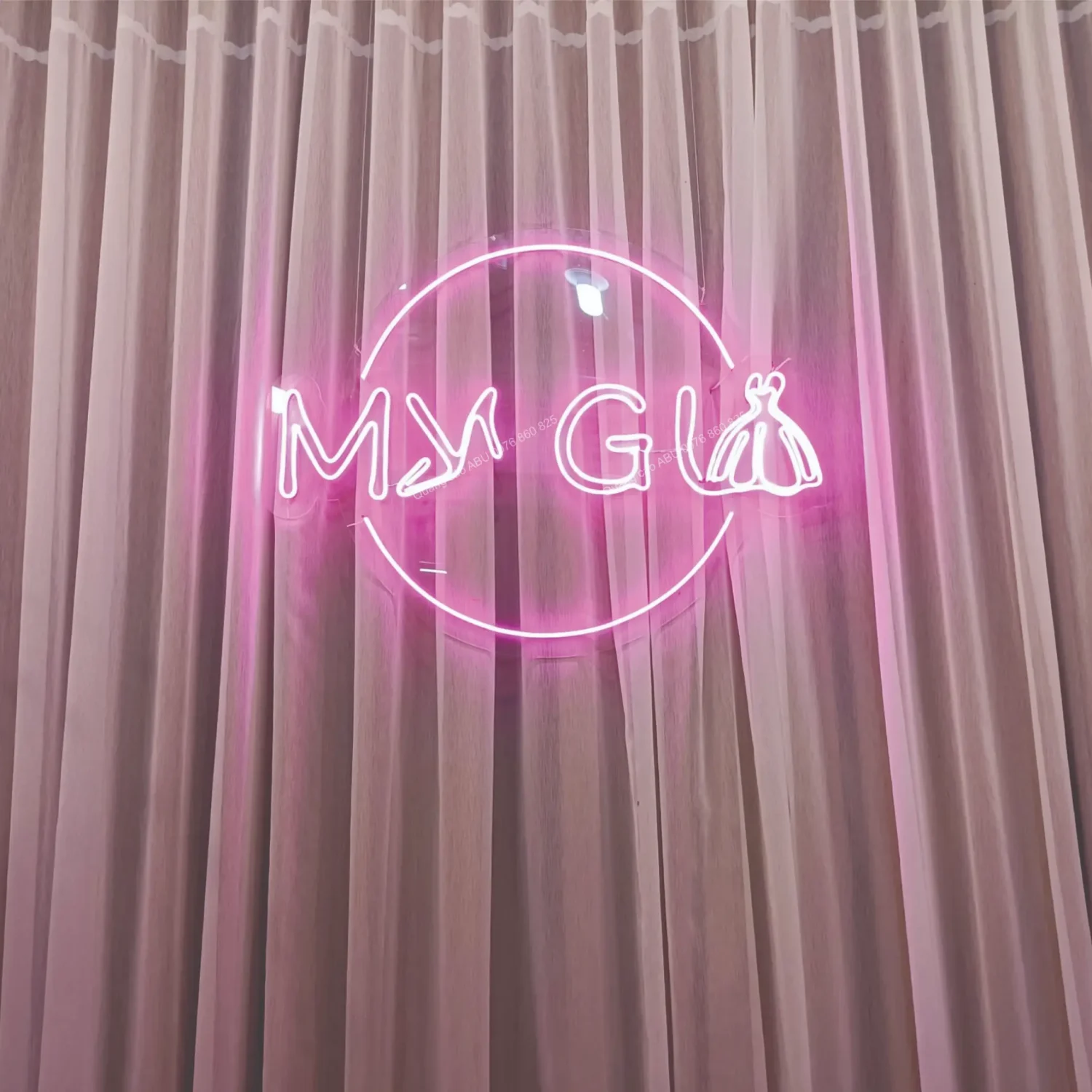 Đèn led logo shop MY GU
