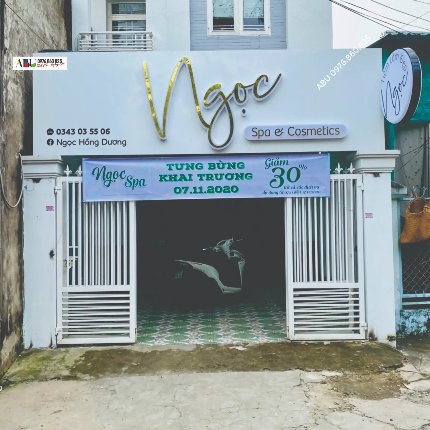 Bàn giao bảng hiệu mặt tiền cho Spa & Cosmetics Ngọc