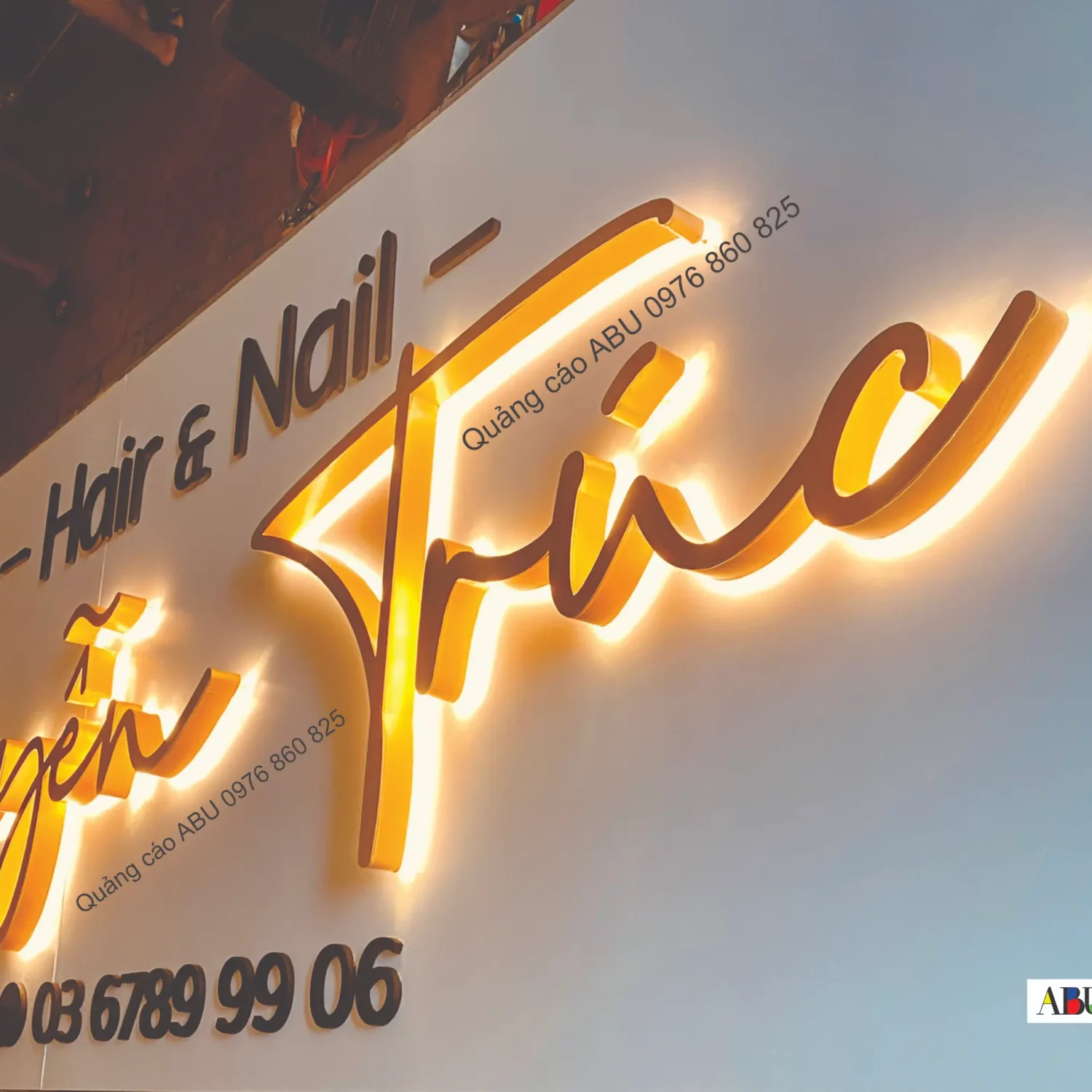 Chữ nổi bảng hiệu Hair & Nail Nguyễn Trúc