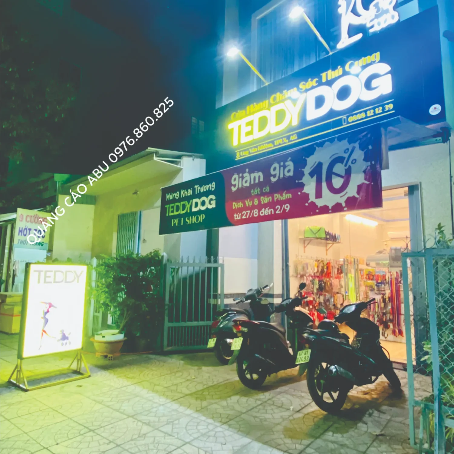 Bảng hiệu cửa hàng chăm sóc thú cưng Teddy Dog