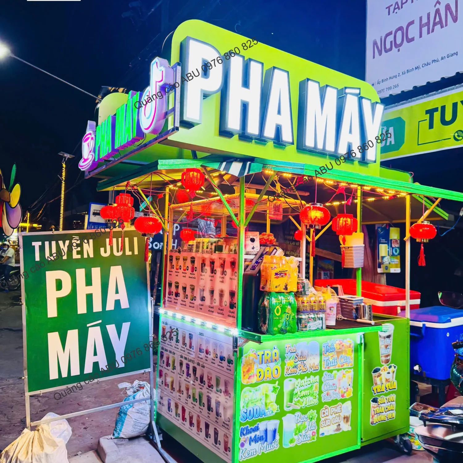 Kiot bán trà sữa, cafe pha máy TUYỀN JULI