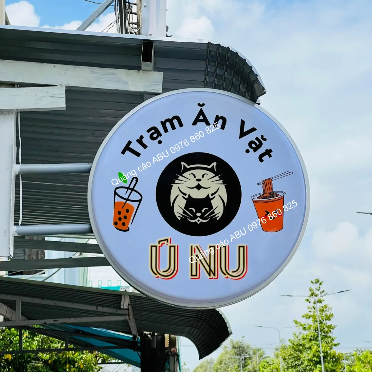 Bảng đèn tròn Trạm Ăn Vặt Ú NU