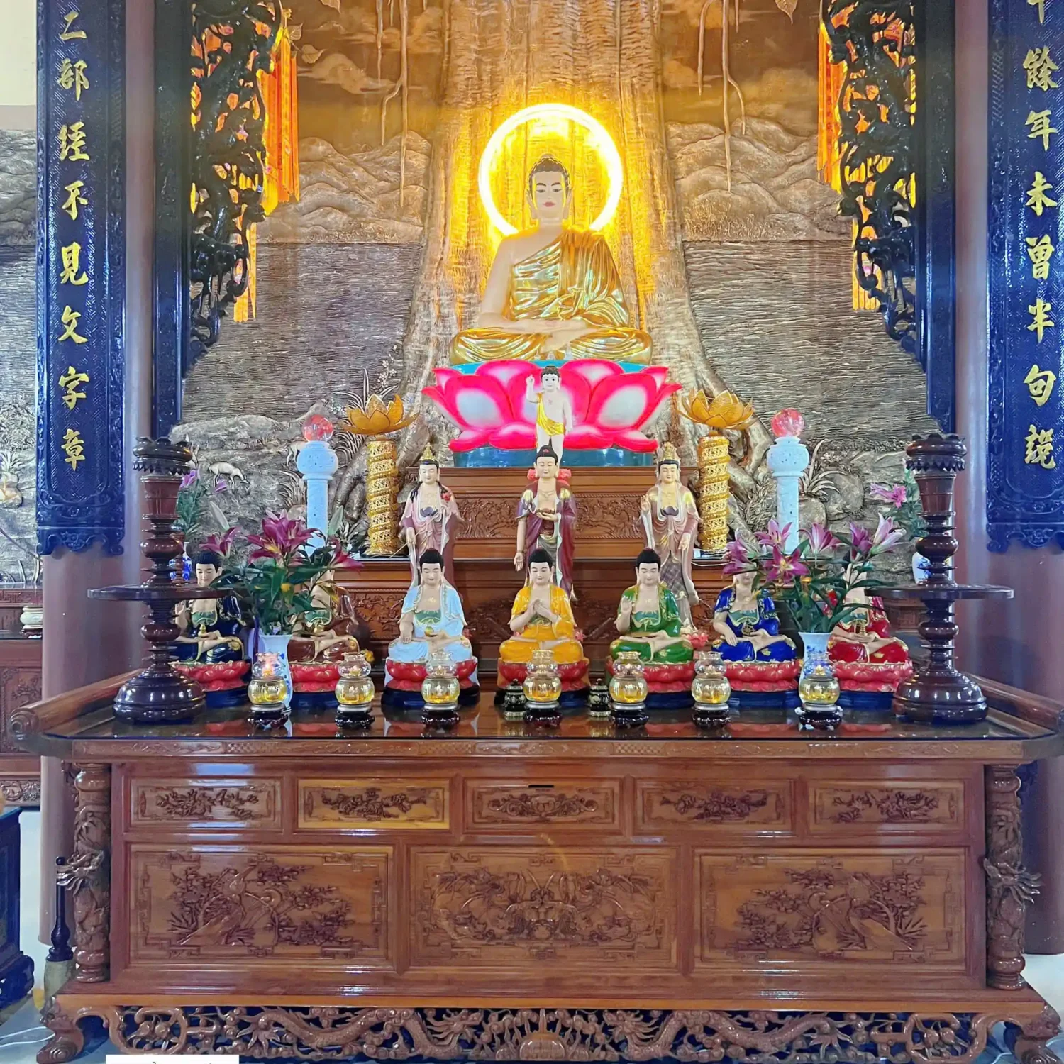 Thiết kế vòng đèn hào quang cho tượng phật chùa Phước An